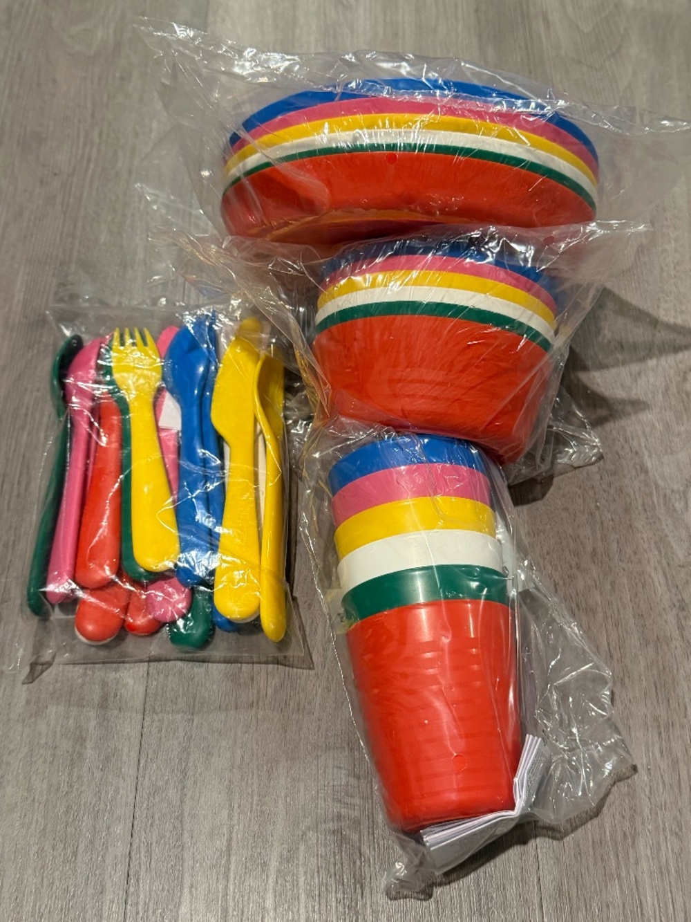 IKEA KALAS 36-Piece Colorful Dinnerware Set - Picture 2 of 2